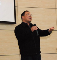  董明