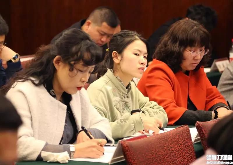 不只是廣告那么簡單”——記北豐商學(xué)院營銷策劃212班三月營銷行為學(xué)